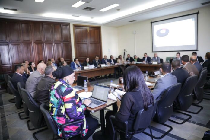 اجتماع لجنة السياحة بوزيرة الثقافة