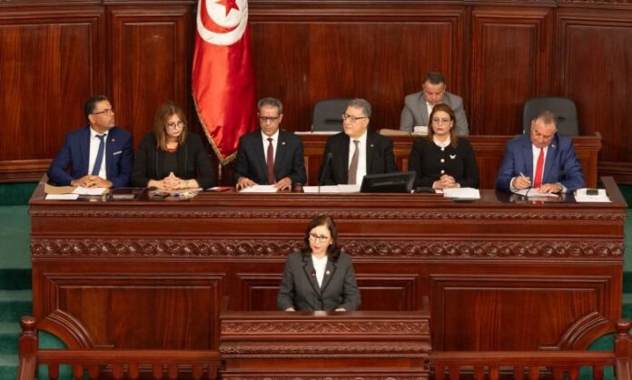 رئيسة الحكومة في المجلس (2)